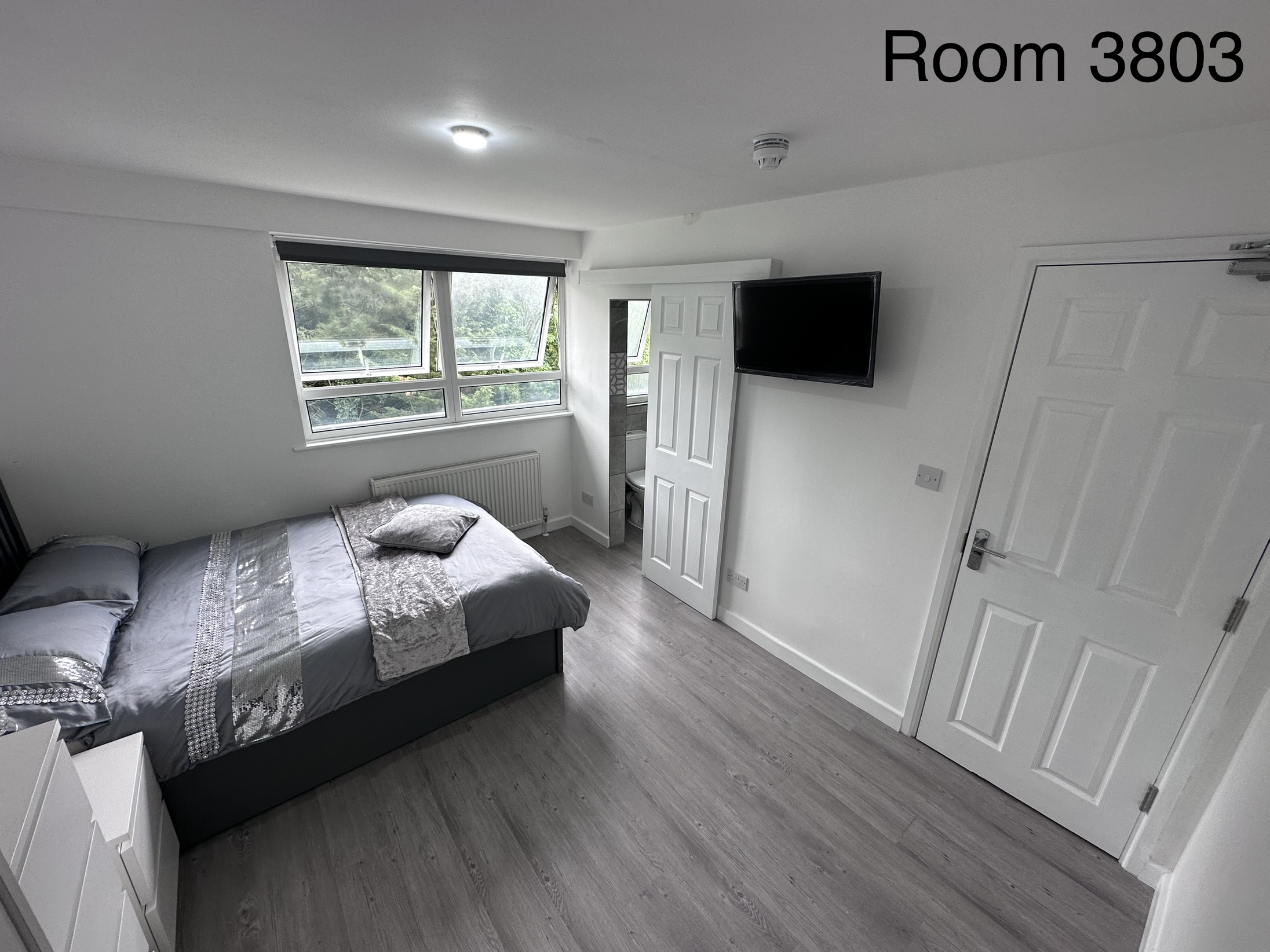 Room 3 photo 3