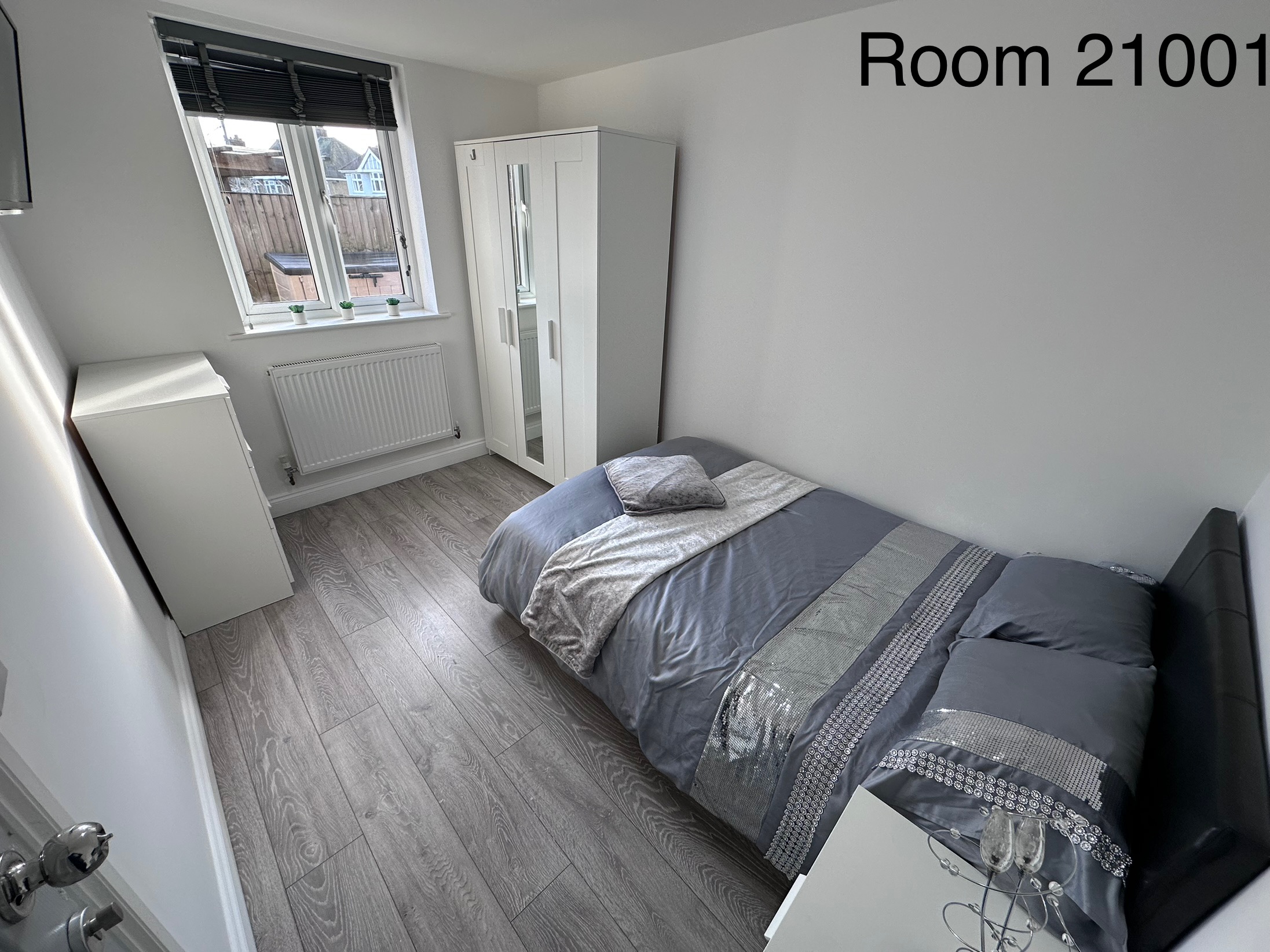 Room 1 photo 2