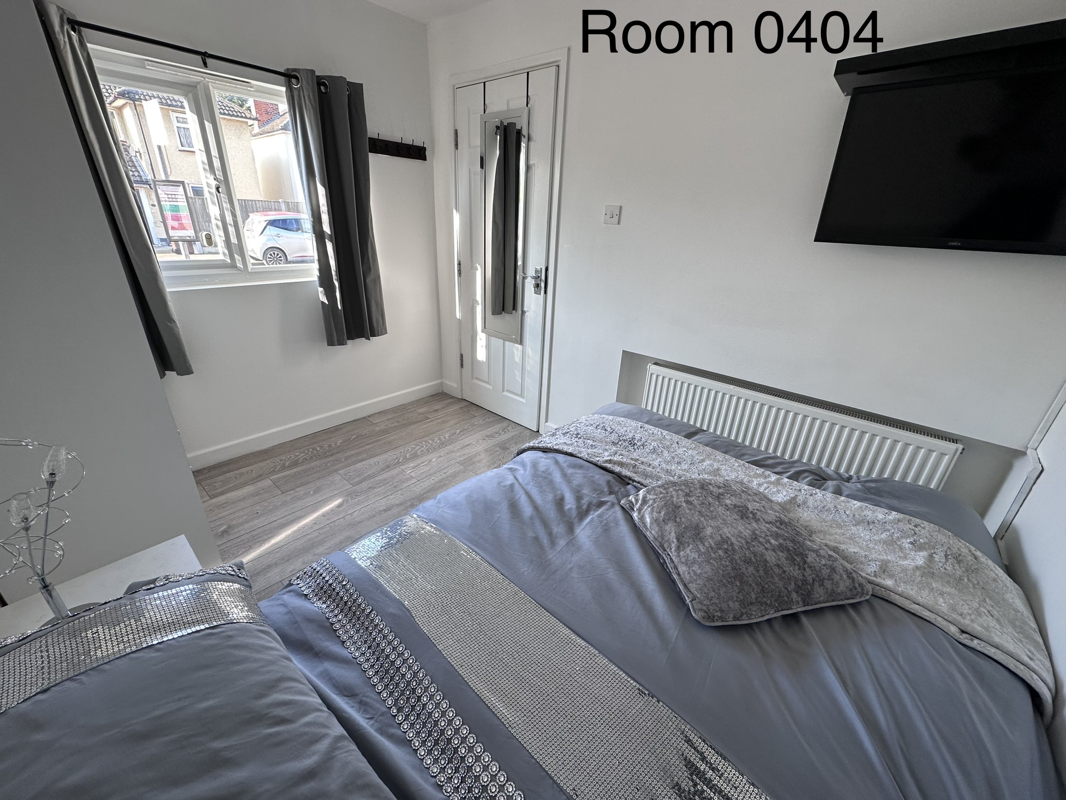 Room 4 photo 4