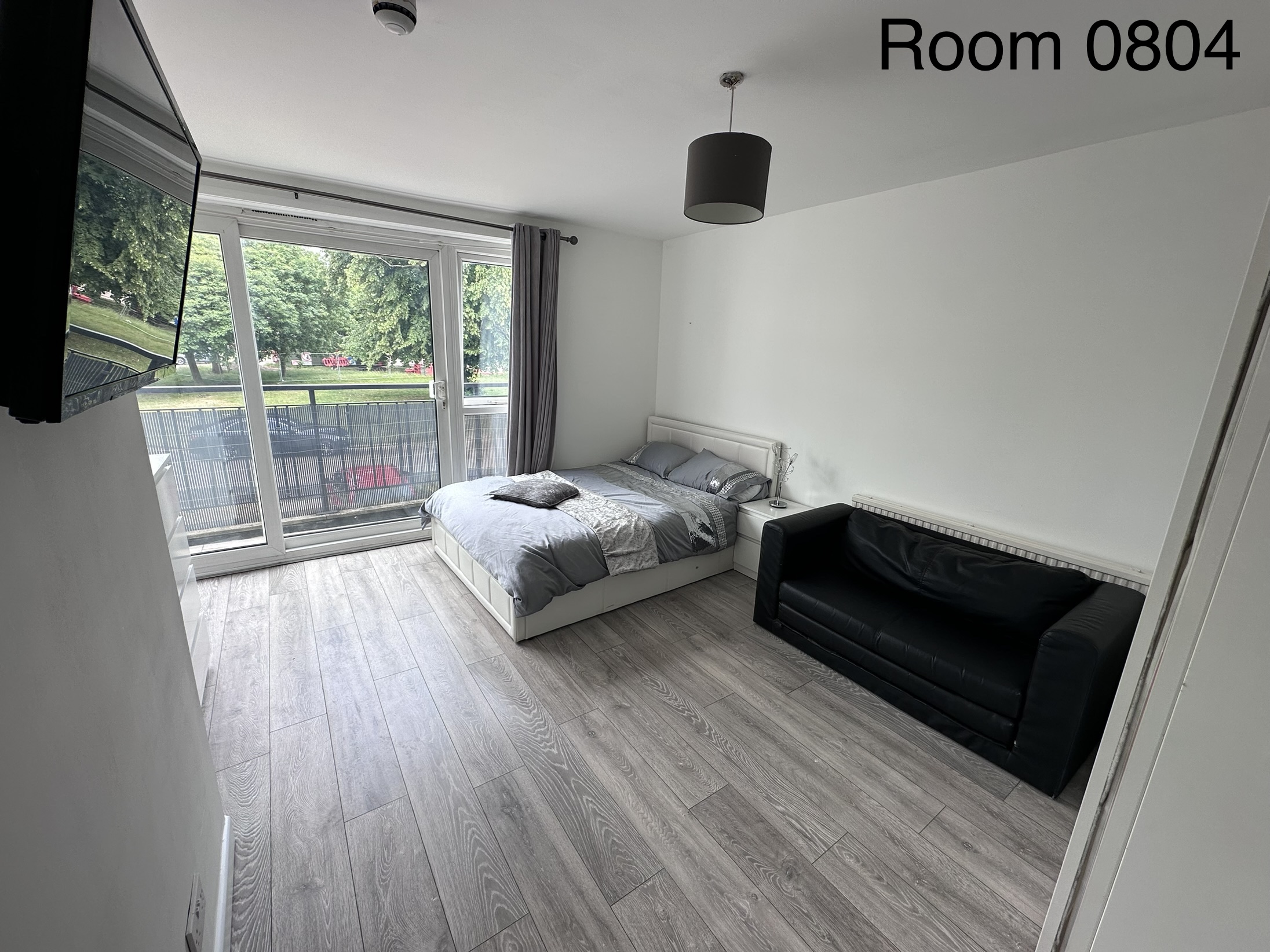 Room 4 photo 2