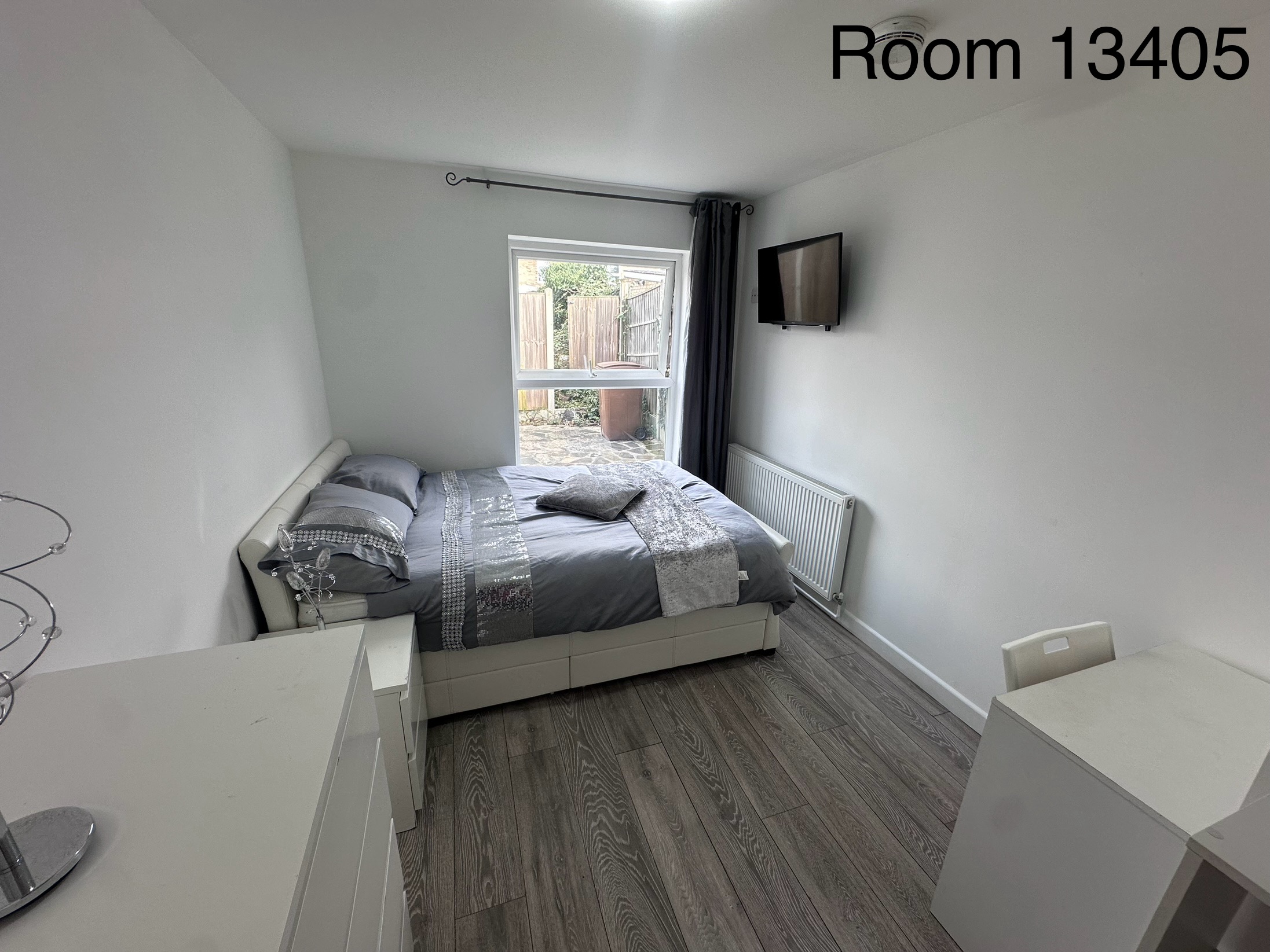 Room 5 photo 4