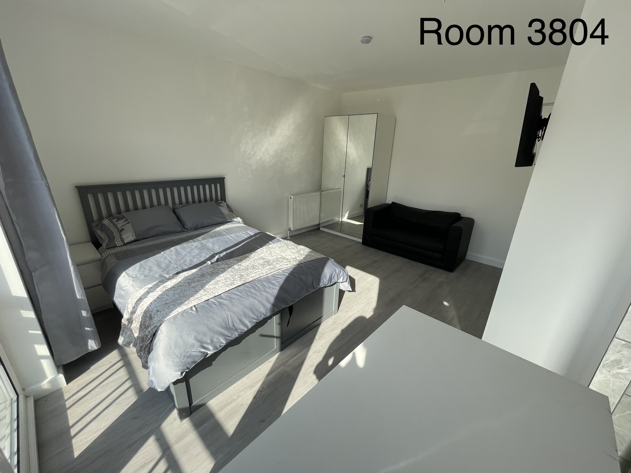 Room 4 photo 4