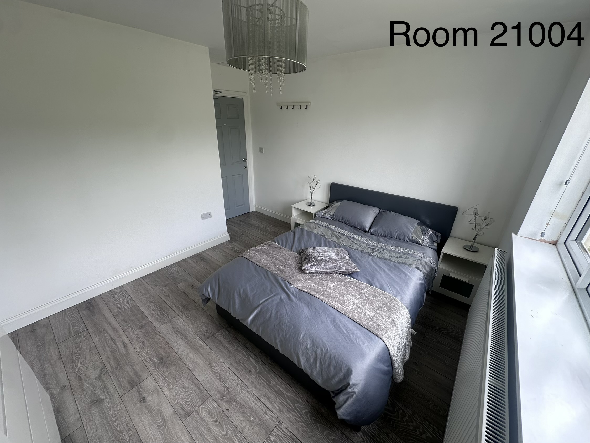 Room 4 photo 4