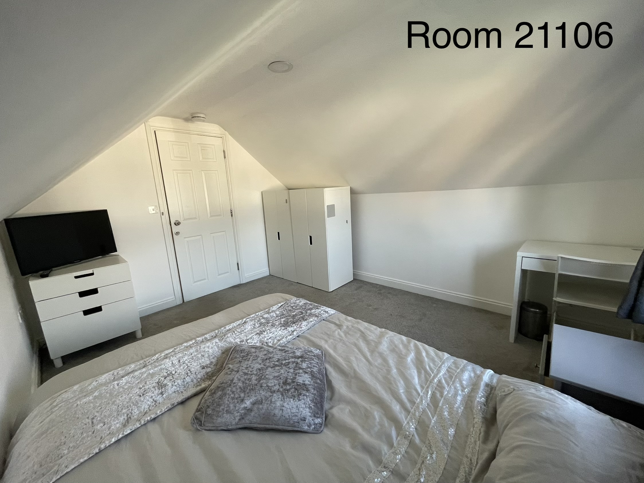Room 6 photo 4