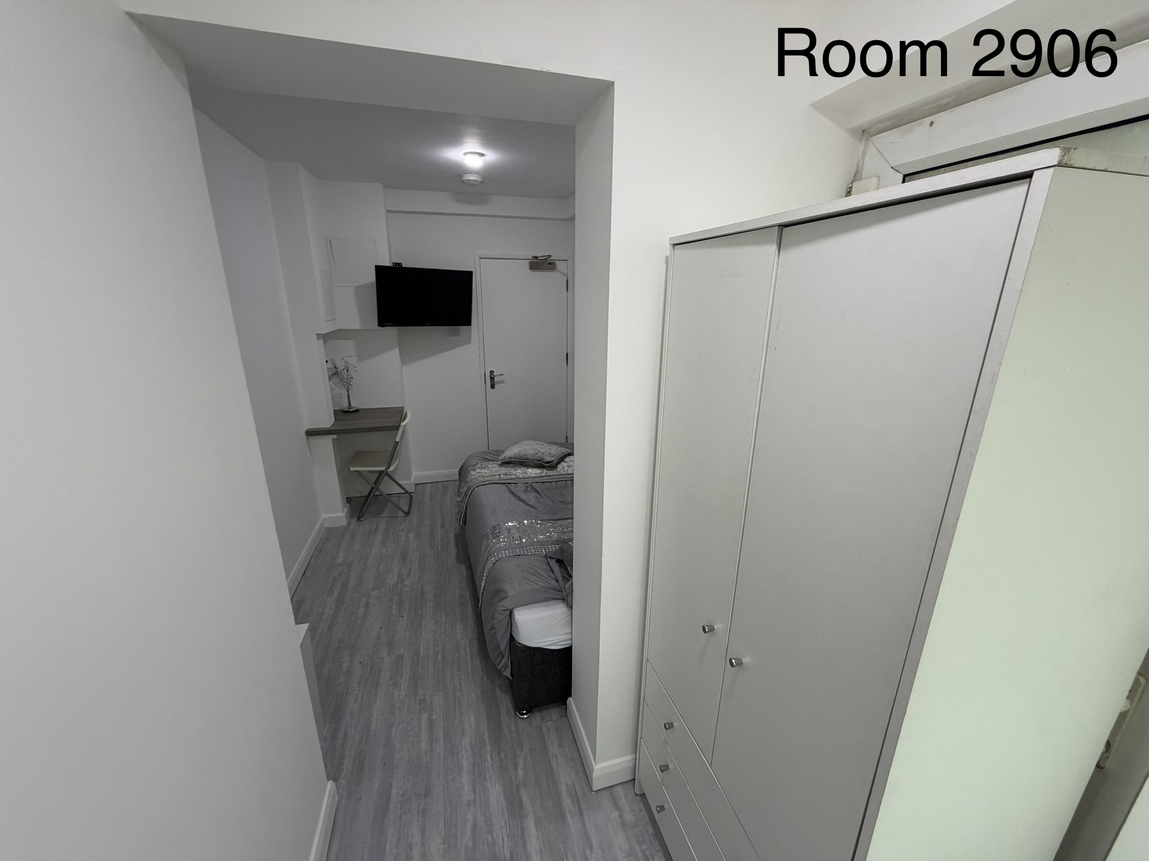 Room 6 photo 3
