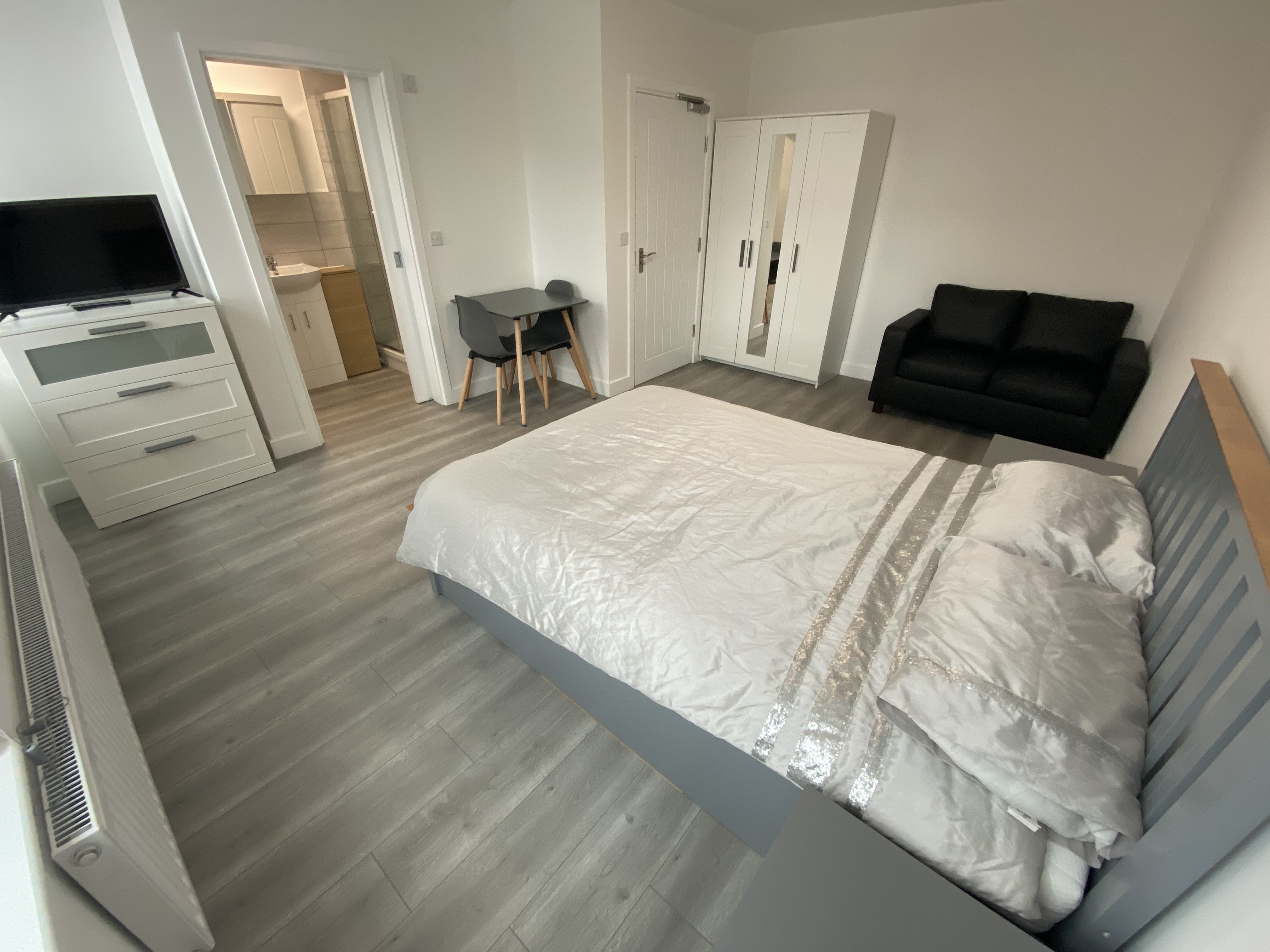 Room 4 photo 4
