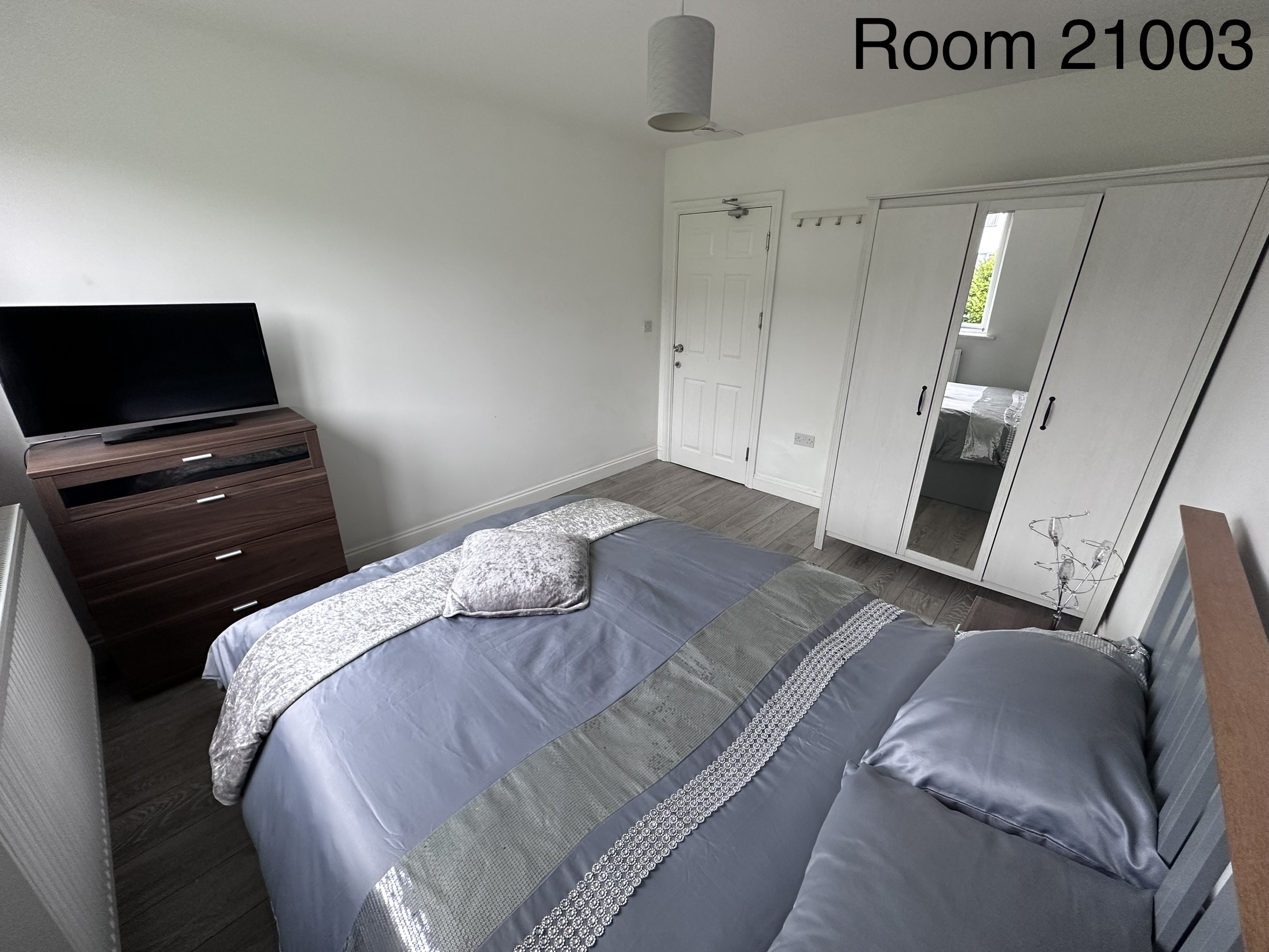 Room 3 photo 3