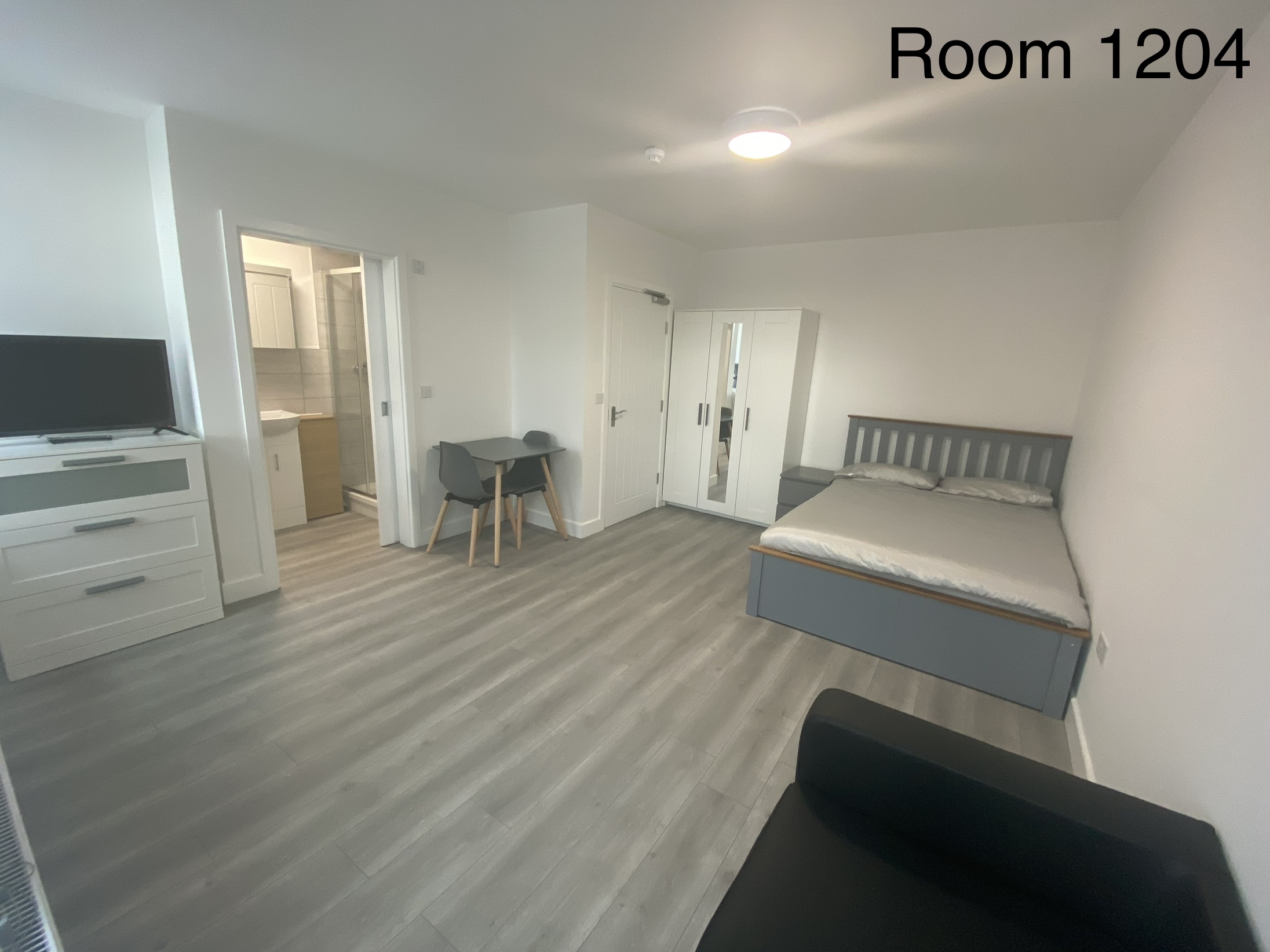 Room 4 photo 3