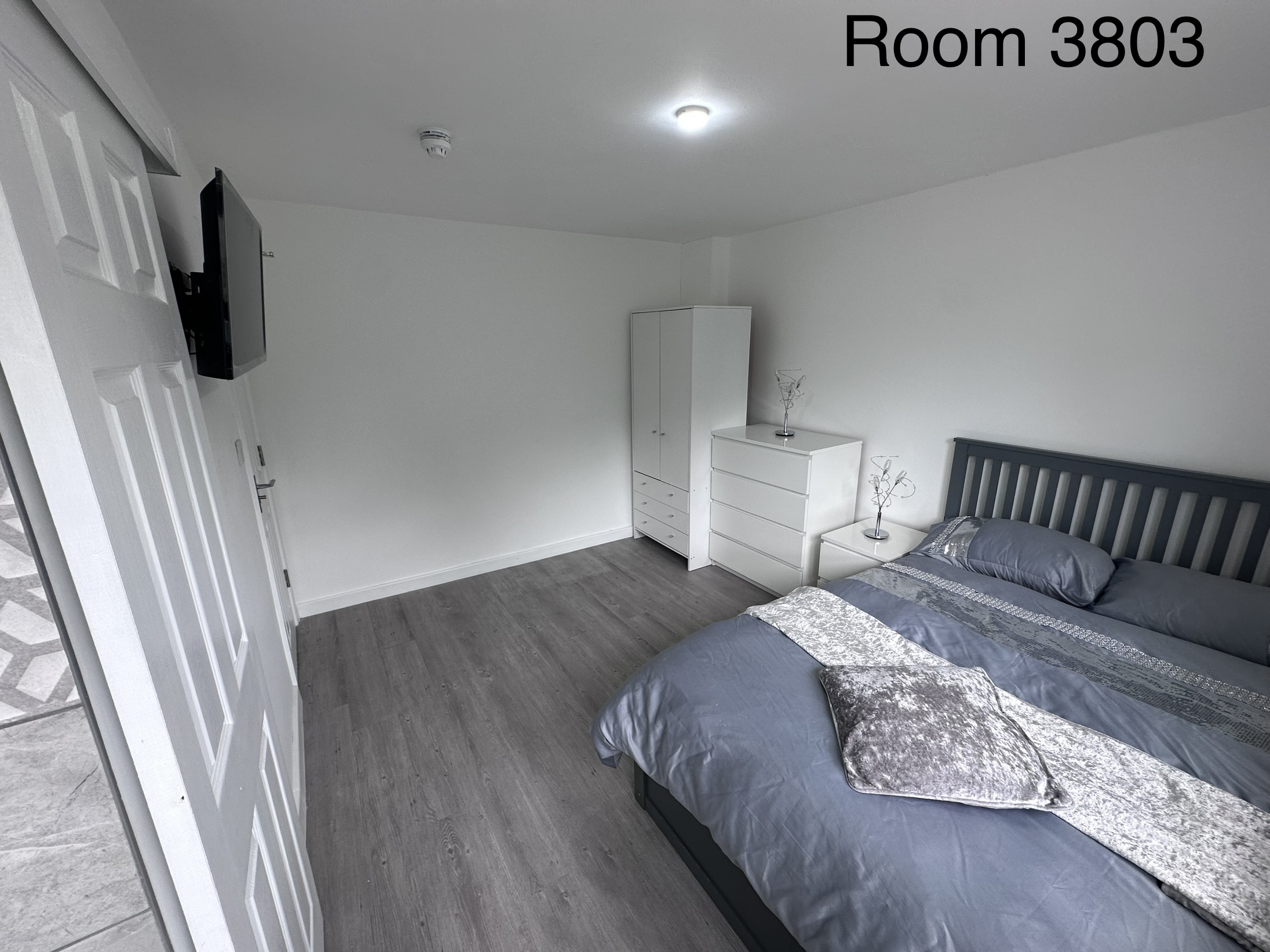 Room 3 photo 4
