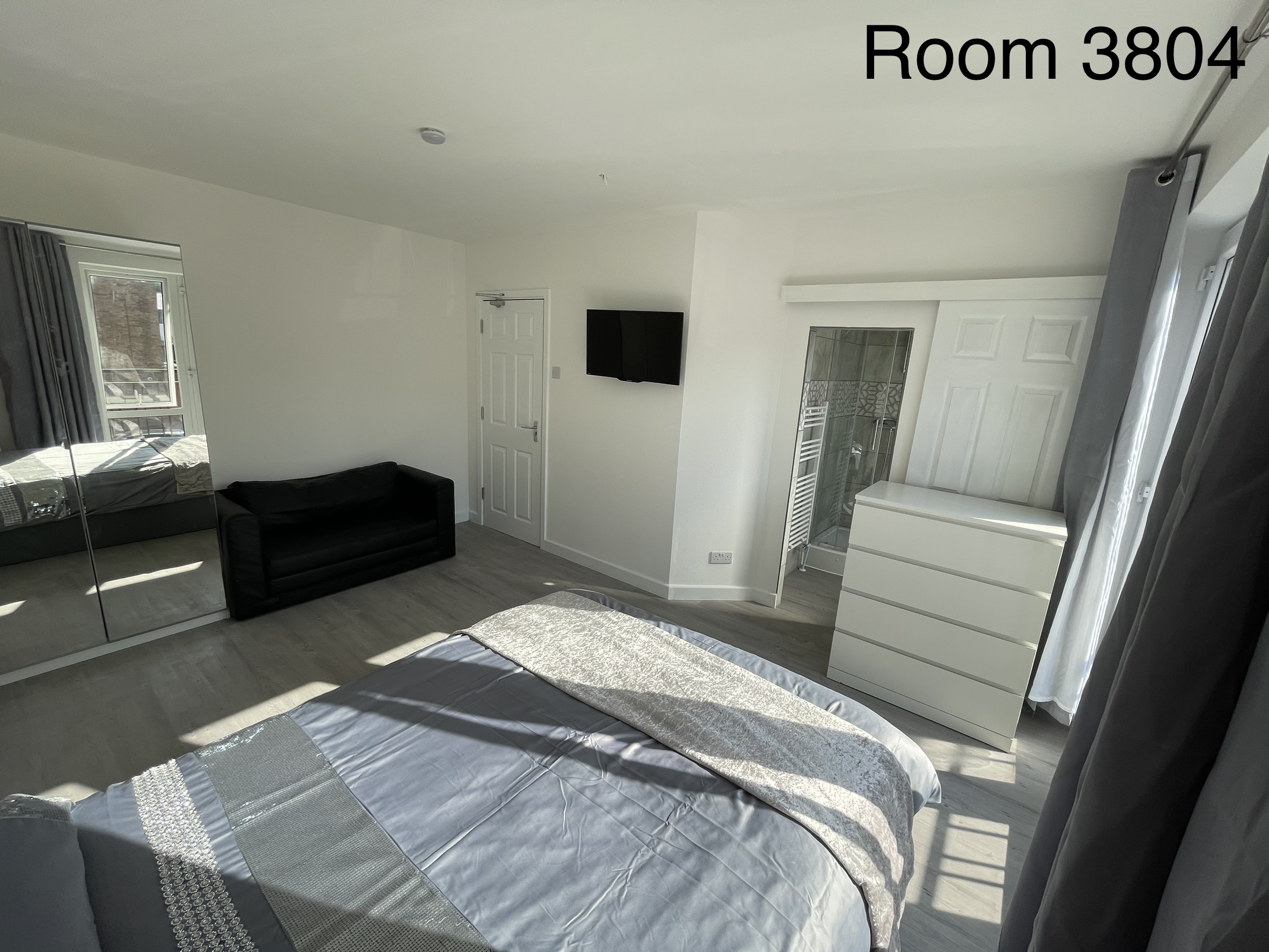 Room 4 photo 3