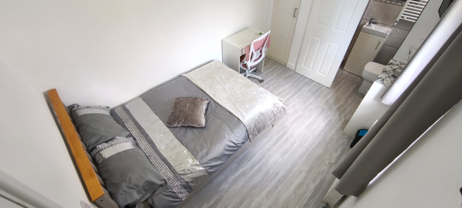 Room 6