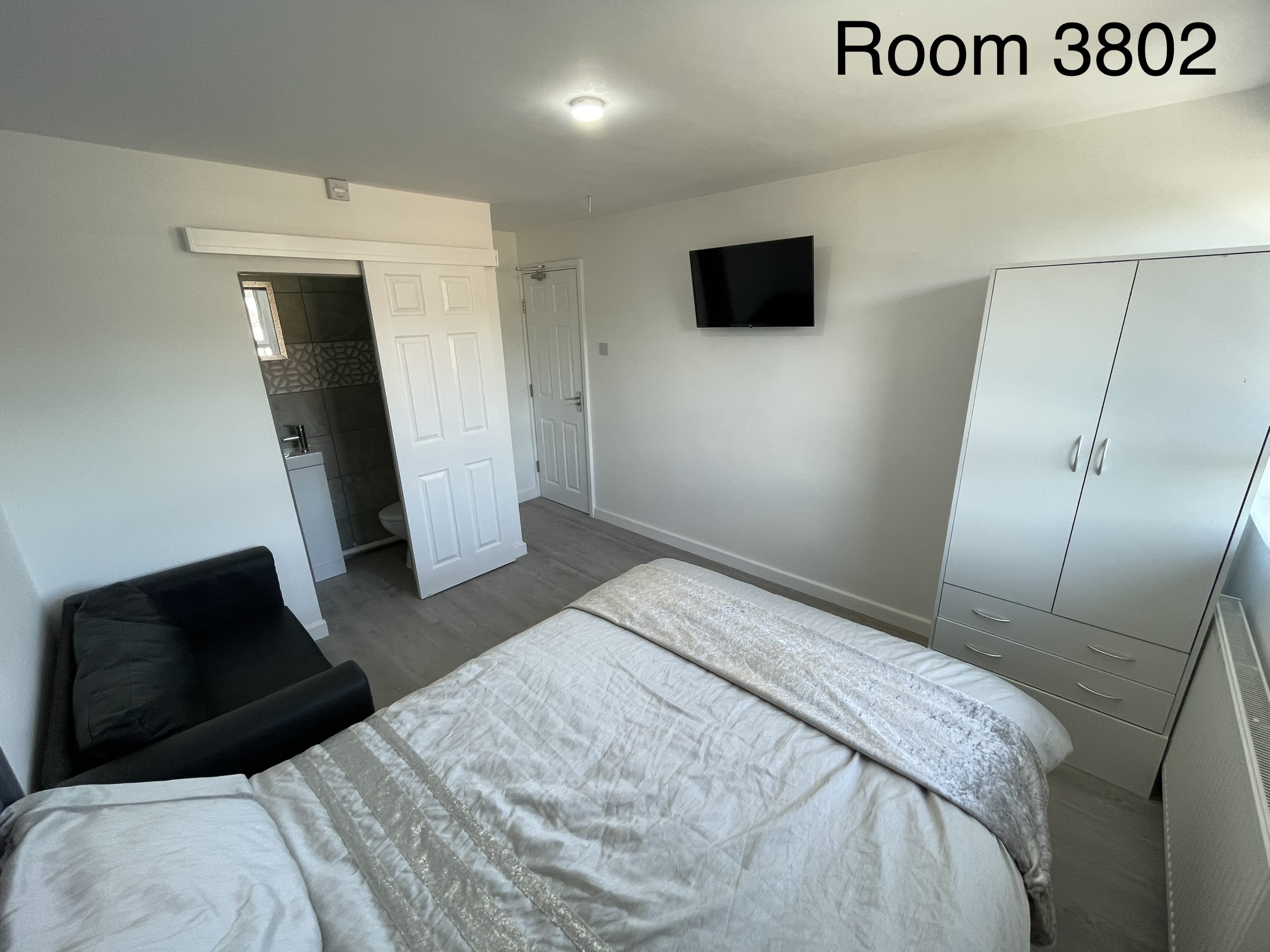 Room 2 photo 3