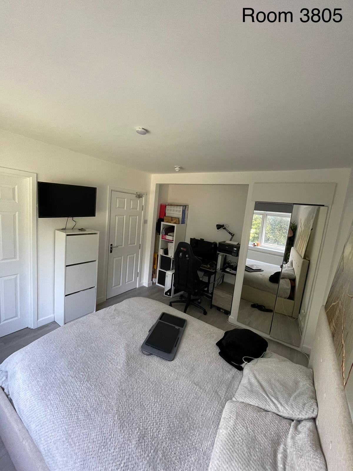 Room 5 photo 2